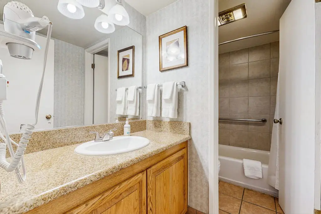 Lakeland Village 219