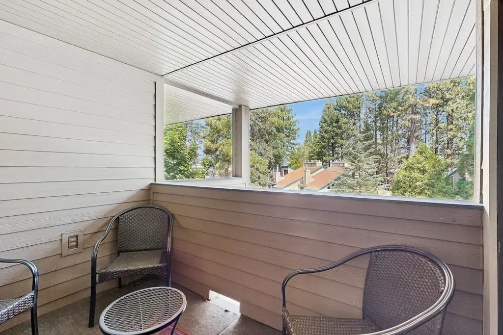 Discover the charms of Lake Tahoe & nearby Heavenly
