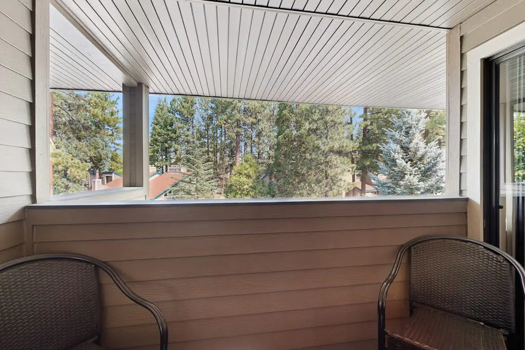 Discover the charms of Lake Tahoe & nearby Heavenly