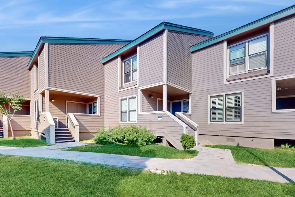 Lakeland Village 621
