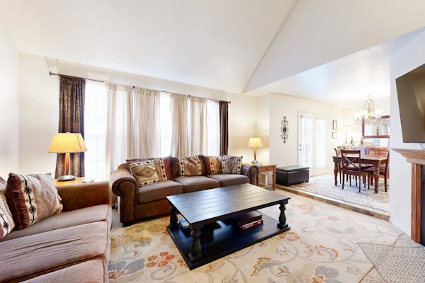 Updated Condo w/ Private Hot Tub, Mountain Views, & Gas Grill - Close to Skiing