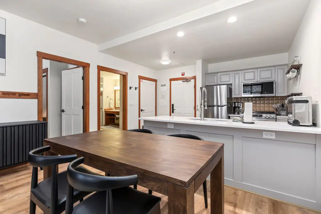 Powderhorn Lodge 102 - Sego Lily Suite