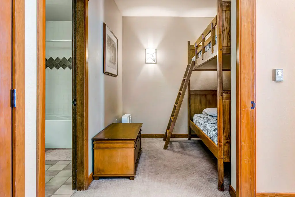 Powderhorn Lodge 107 - Columbine Suite