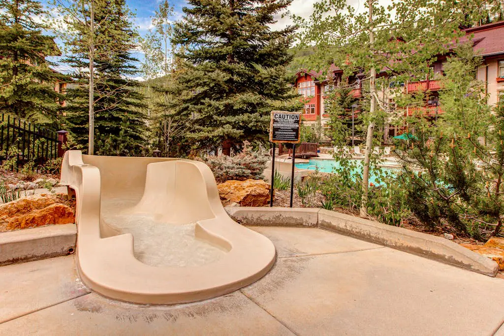 Powderhorn Lodge 107 - Columbine Suite