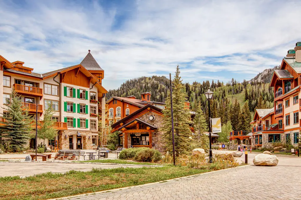 Powderhorn Lodge 107 - Columbine Suite