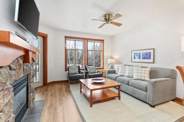 ski-in - ski-out Condo with Lovely Ski Views, Shared Pool-Sauna-Hot Tub, & WiFi