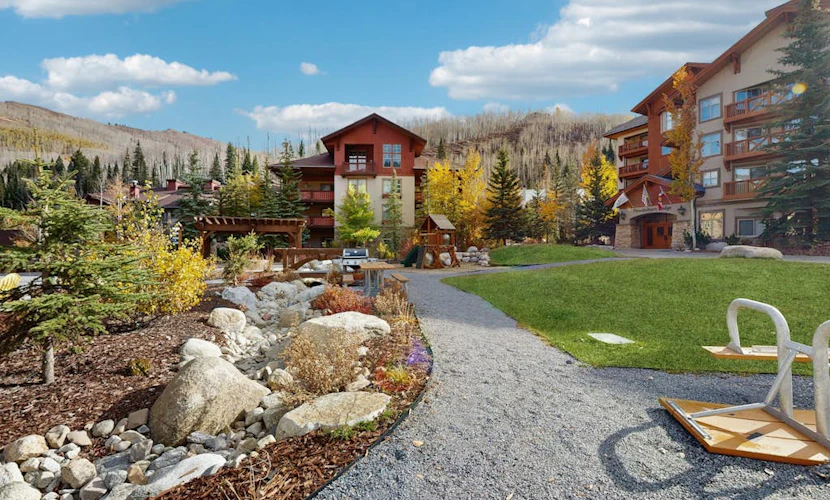 ski-in - ski-out Condo with Lovely Ski Views, Shared Pool-Sauna-Hot Tub, & WiFi