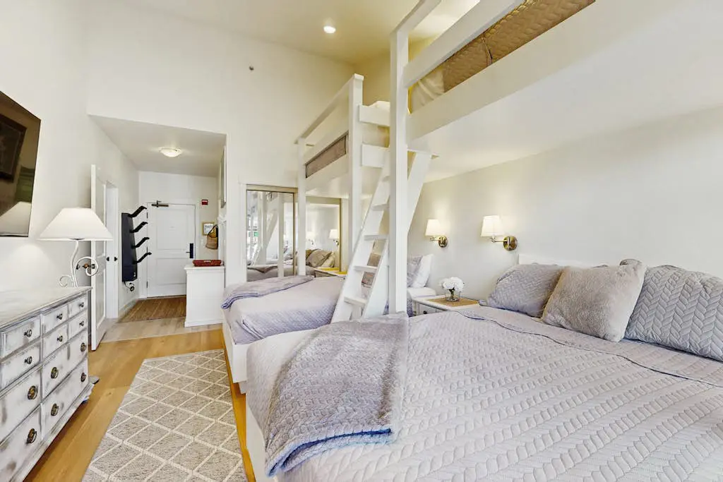 Eagle Springs East 315 - Benjamin Suite