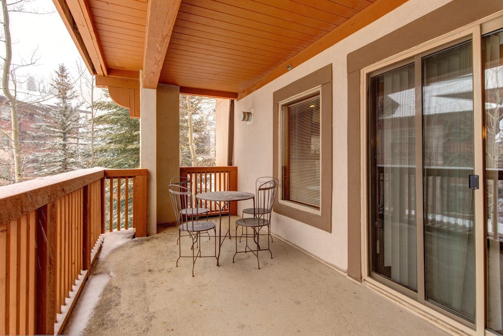 Ski-in/out condo w/access to Club Solitude - pools, hot tubs, & more