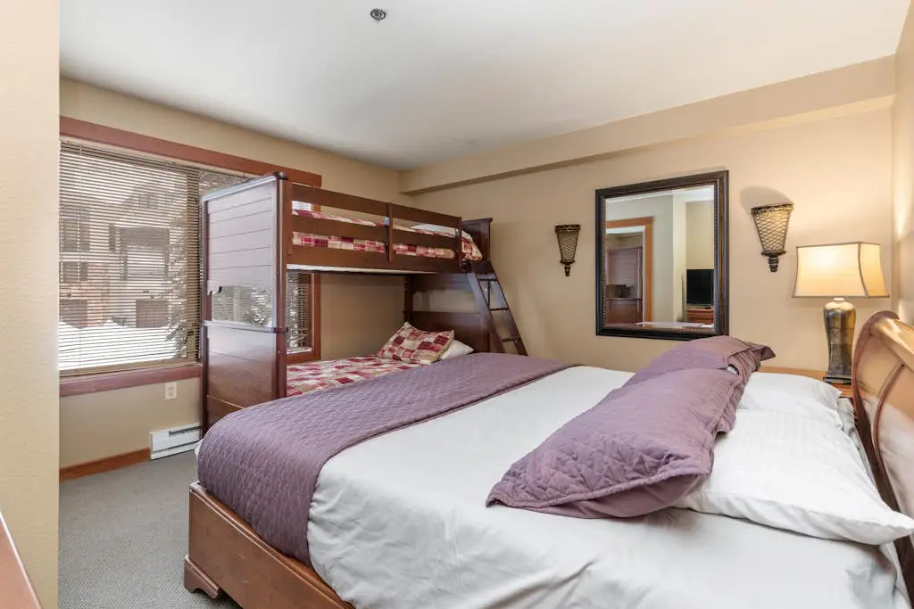 Powderhorn Lodge 210 - Blazing Star Suite