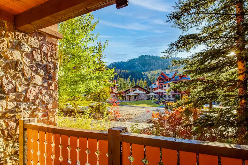 Eagle Springs East 101 - Red-Wing Suite