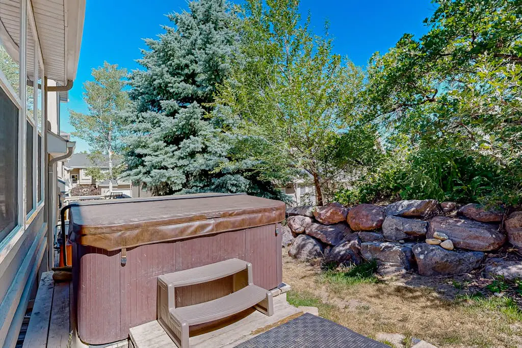 Lone Brook Hideaway