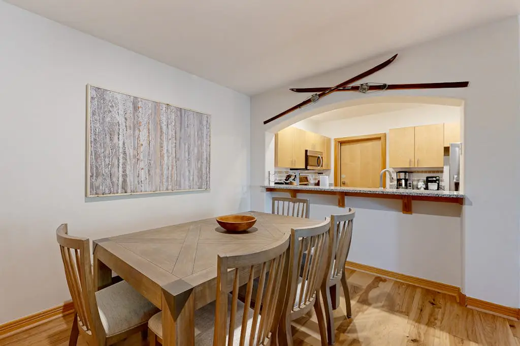 Stay in Solitude -Creekside 102