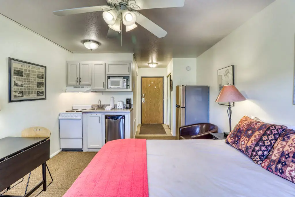 Park City Convenience at the Carriage House