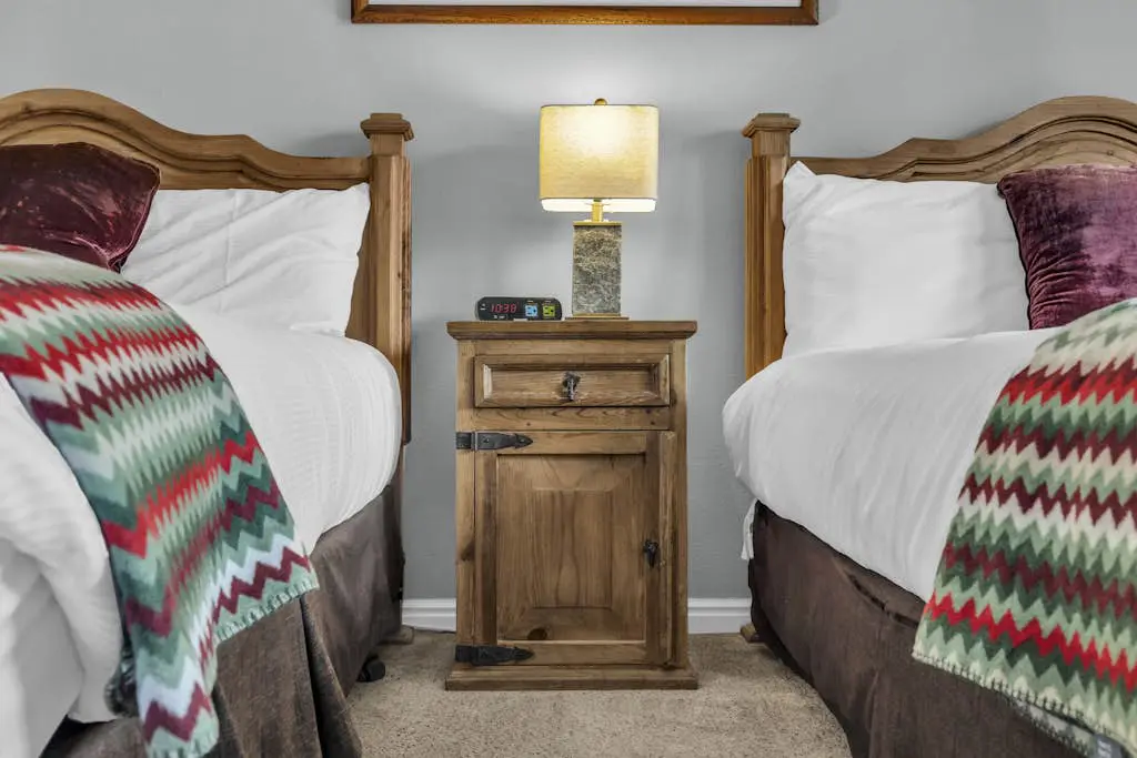 Prospector Lodge 817