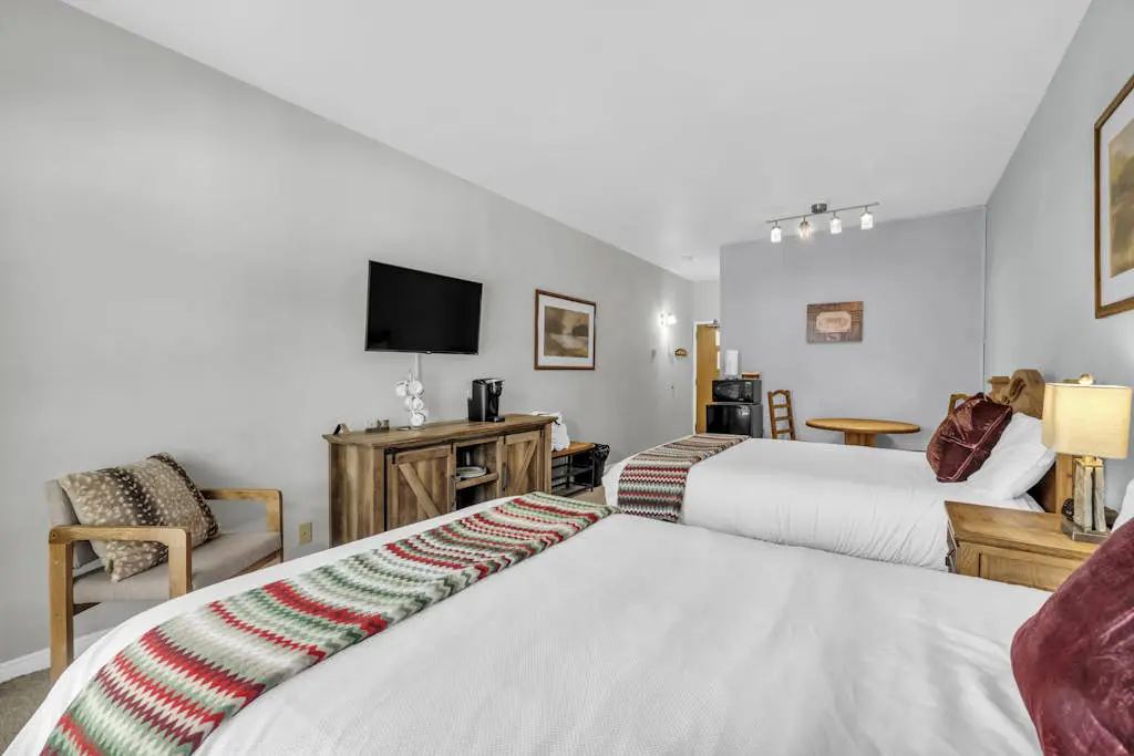 Prospector Lodge 817