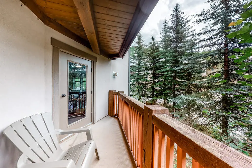 Eagle Springs East 206 - White Fir Suite