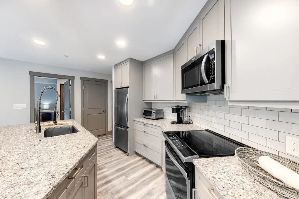 Eagle Springs East 206 - White Fir Suite