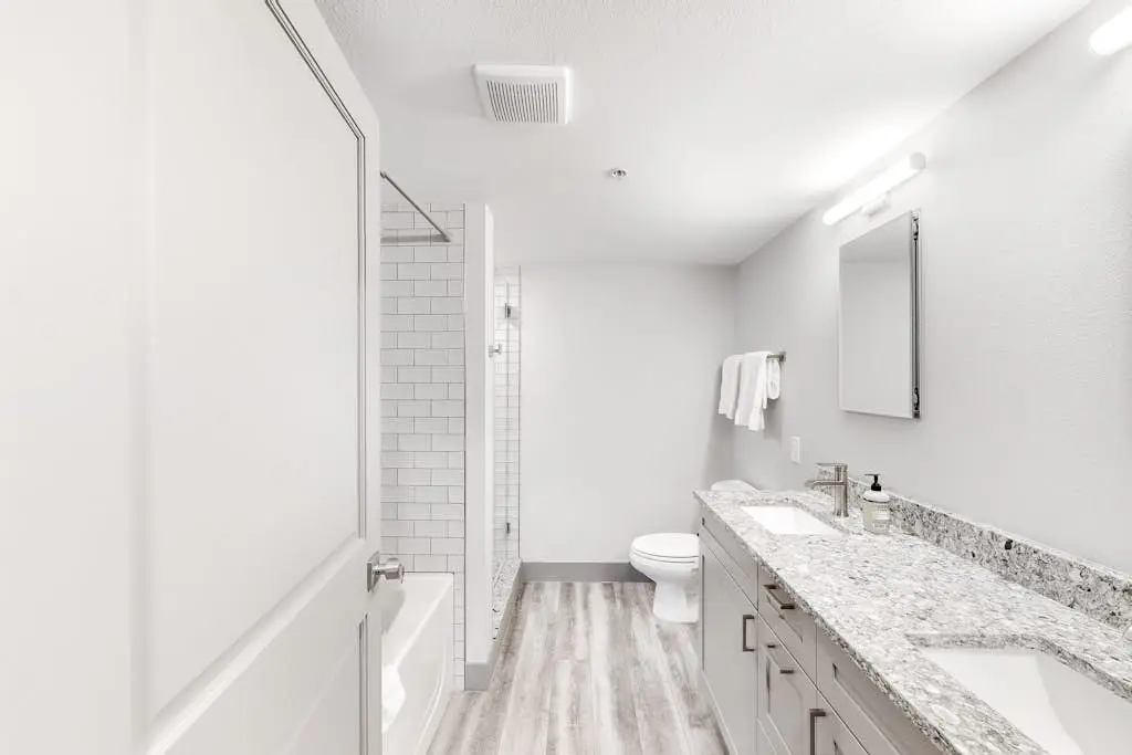 Eagle Springs East 206 - White Fir Suite
