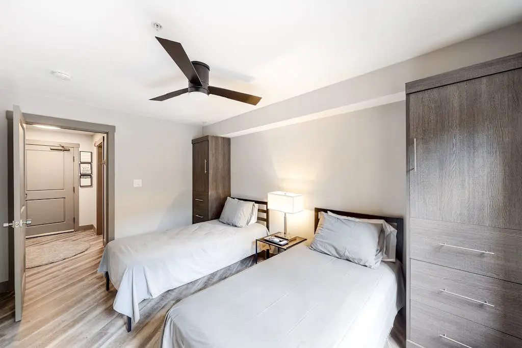 Eagle Springs East 206 - White Fir Suite