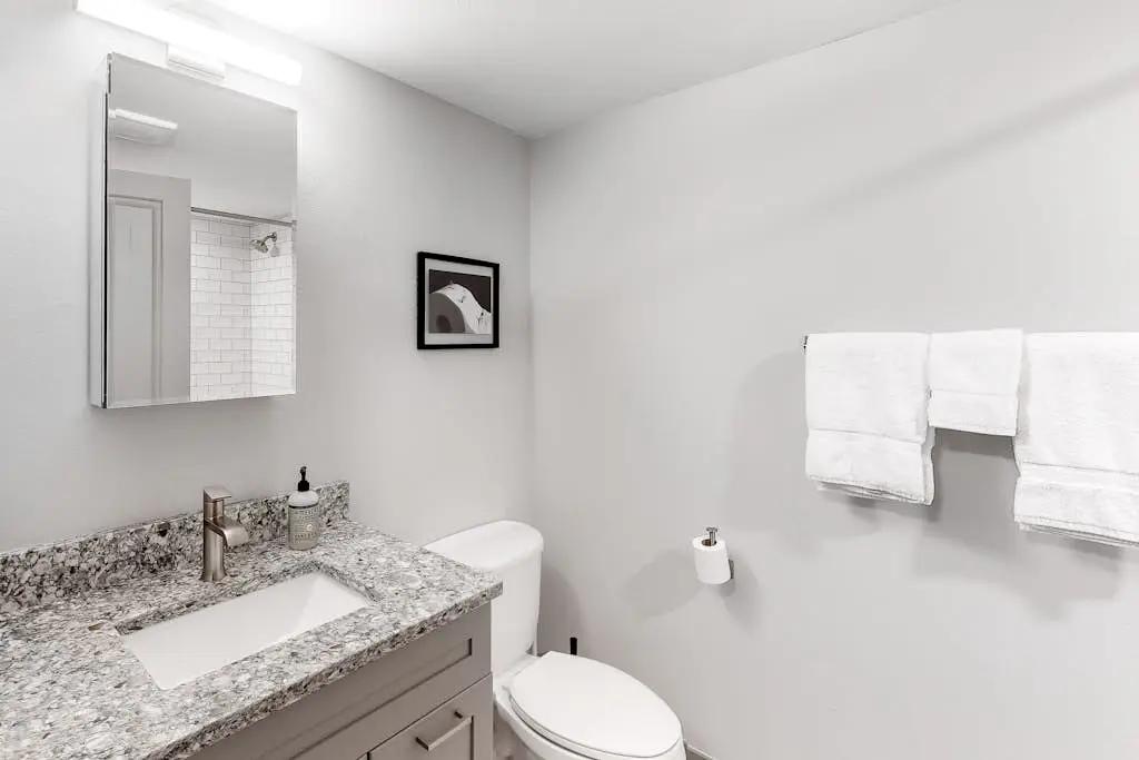 Eagle Springs East 206 - White Fir Suite