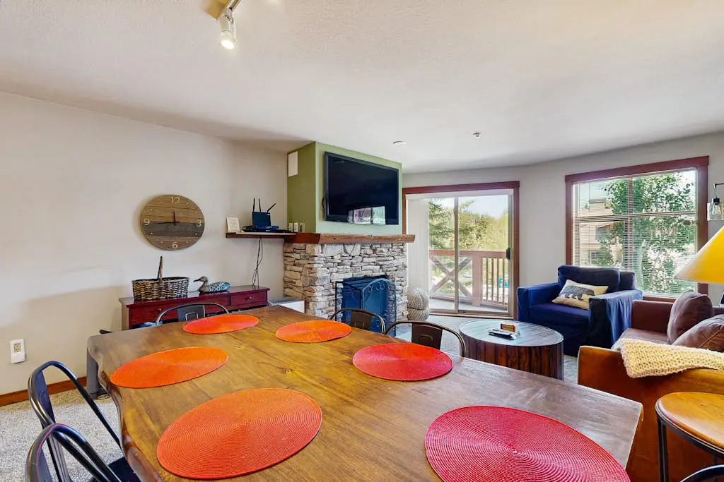 Powderhorn Lodge 311 - Poppy Suite