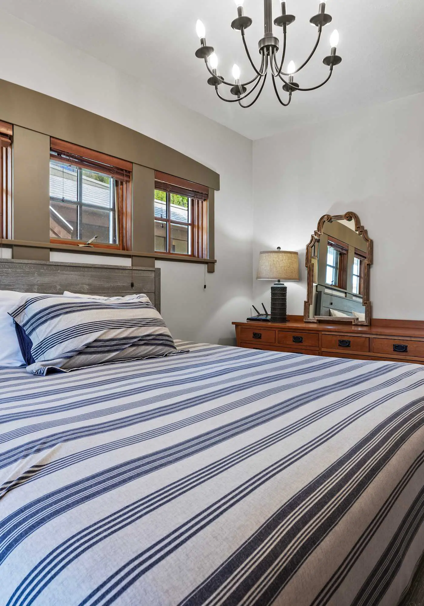Resort Townhome with Deck, Grill, Fireplace, WiFi, Shared Pool & Hot Tub-Sauna