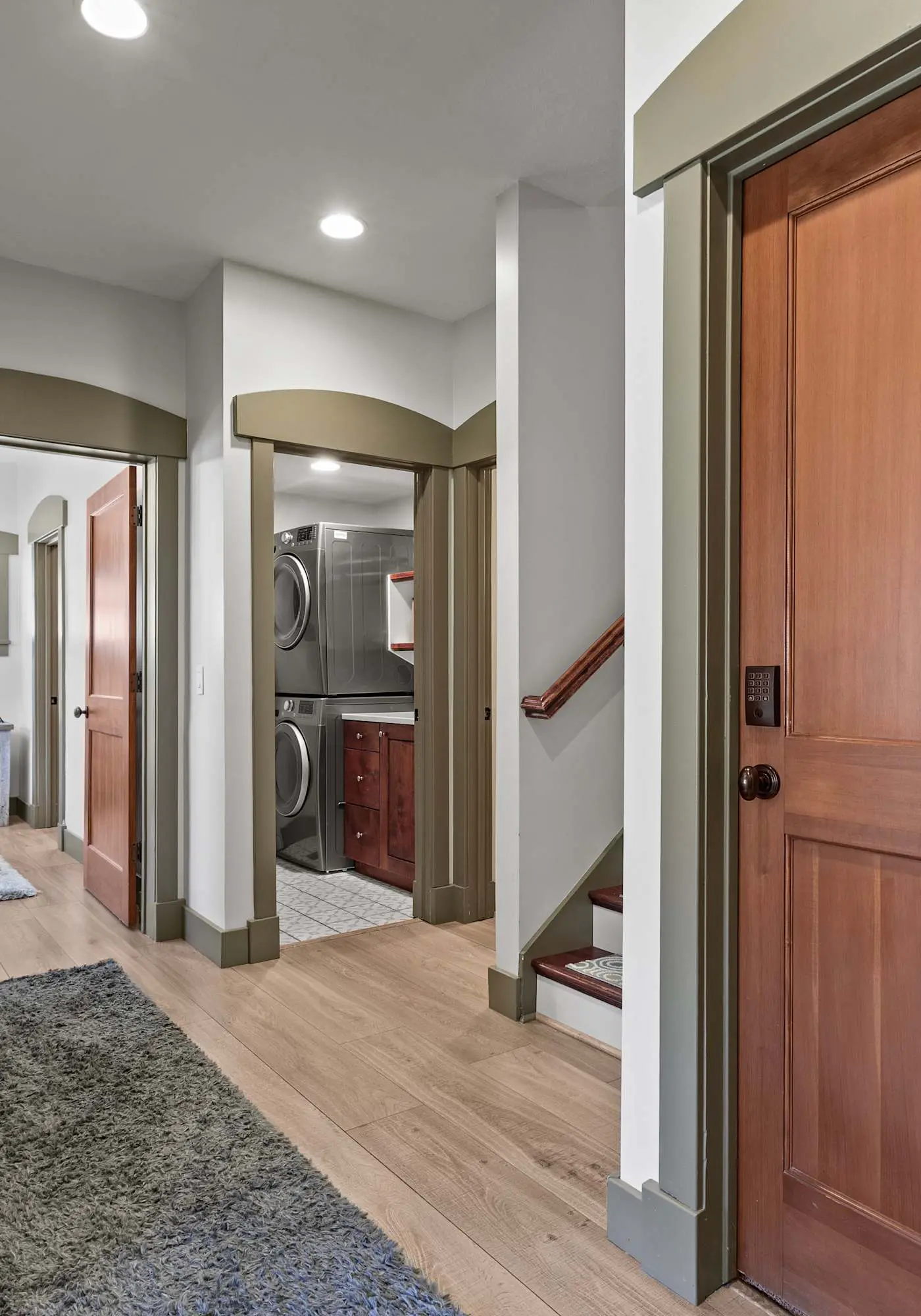 Resort Townhome with Deck, Grill, Fireplace, WiFi, Shared Pool & Hot Tub-Sauna