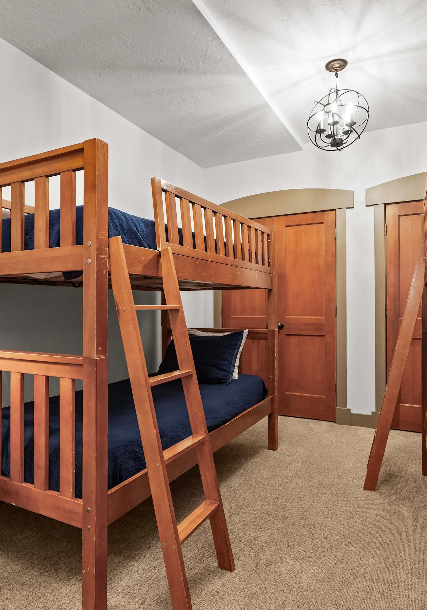 Resort Townhome with Deck, Grill, Fireplace, WiFi, Shared Pool & Hot Tub-Sauna