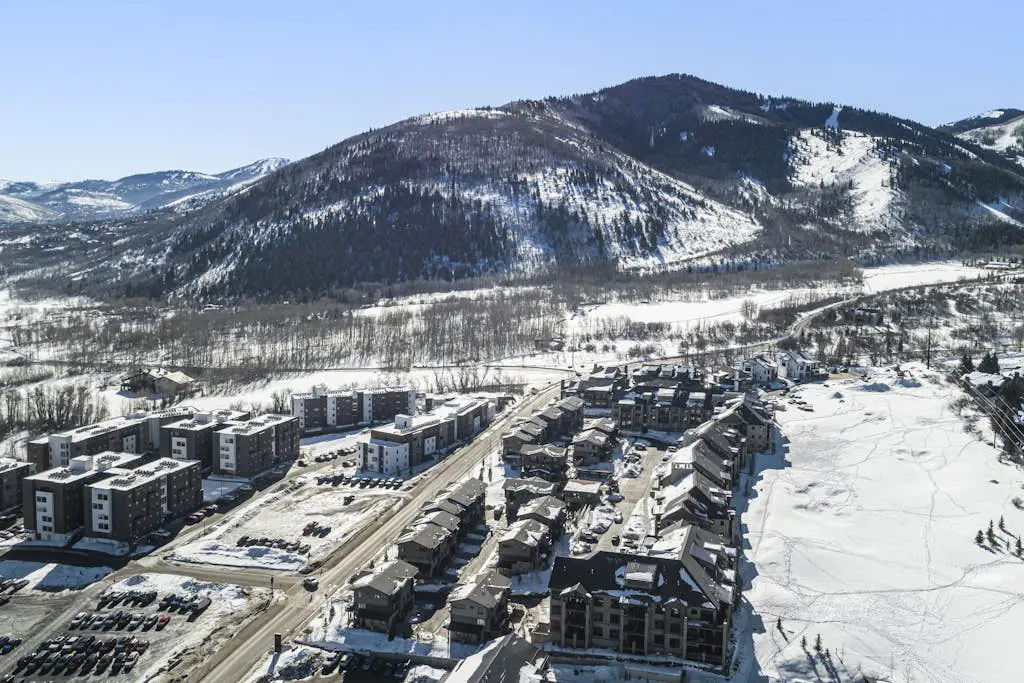 Luxury condo with large deck, pool/hot tub, walk to ski access