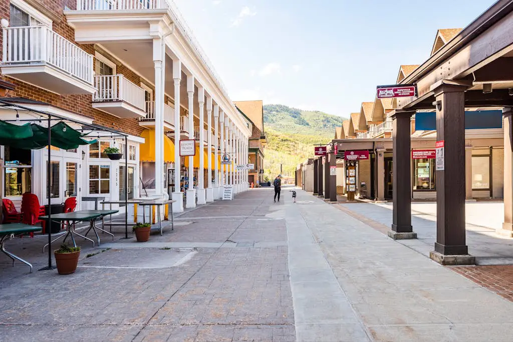 SKI-IN/SKI-OUT MOUNTAIN VILLAGE STUDIO #225