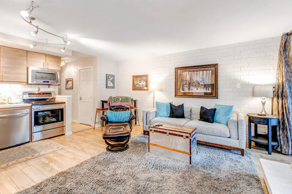 Golf Course Front Condo with Shared Outdoor Pool, Hot Tub, & High-Speed WiFi