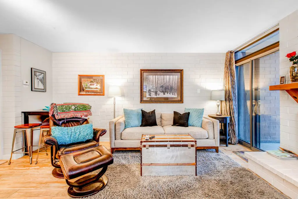 Golf Course Front Condo with Shared Outdoor Pool, Hot Tub, & High-Speed WiFi