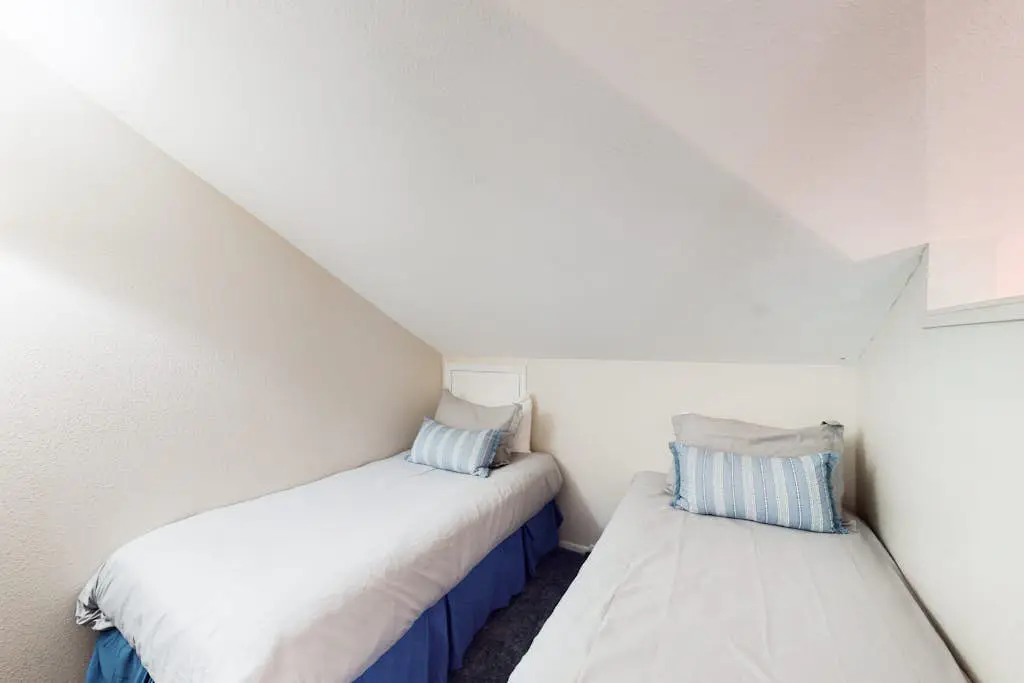 Red Pine Loft A7