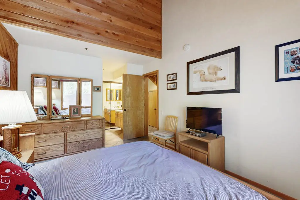 Deer Valley Resort Townhome with  Hot Tub, Pool & Tennis - Close to Ski Lifts