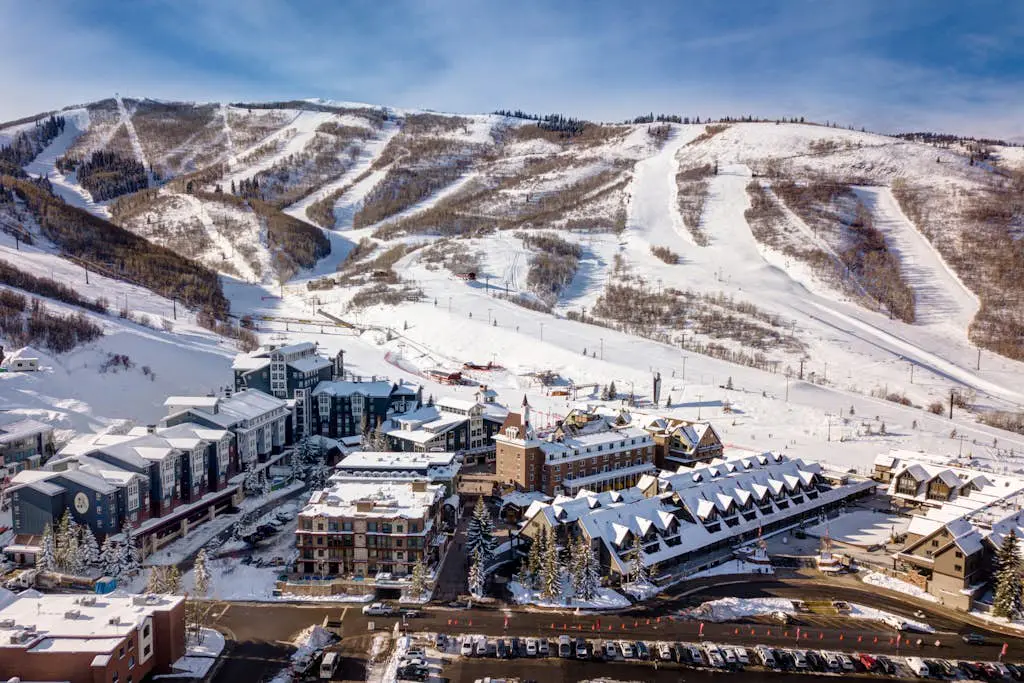 SKI-IN/SKI-OUT Mountain Village Lodge 351