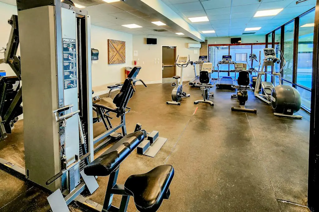 SKI-IN/SKI-OUT Mountain Village Lodge 167