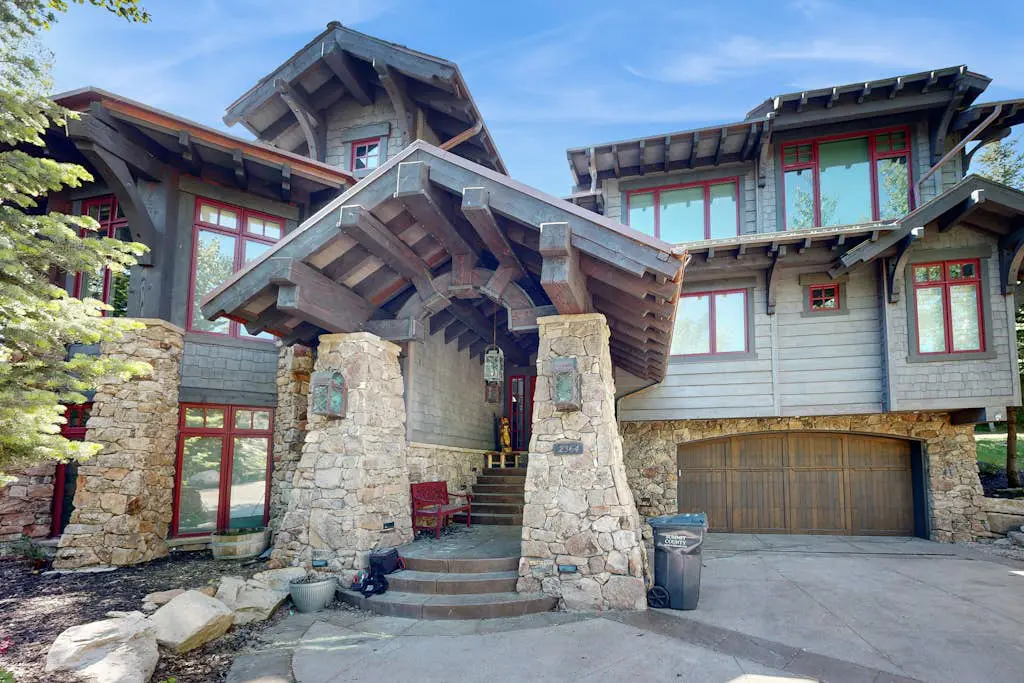 The Full Circle Estate