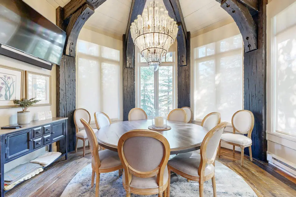 The Full Circle Estate