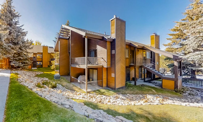 Alpine Gem | Pools, Hot Tubs, Tennis | Walk 5 Mins to Lift & 8 Mins to Dining