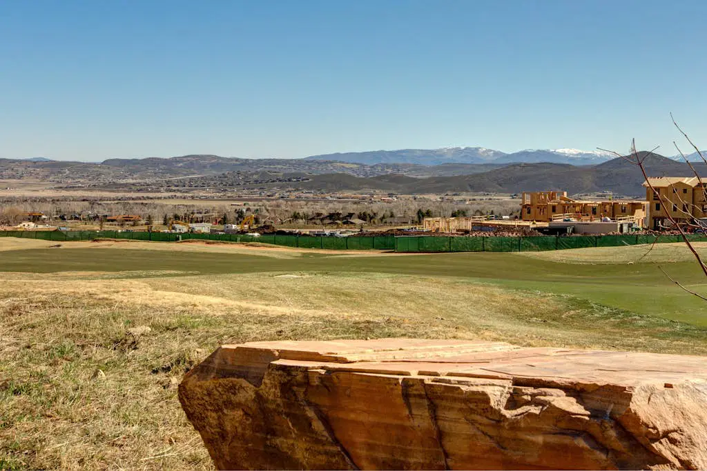 Alpine Gem - Pools, Hot Tubs, Tennis - Walk 5 Mins to Lift & 8 Mins to Dining