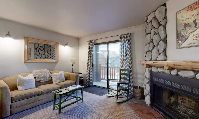 Powder Pointe Condo w/ Hot Tub - Walk to Three Kings Lift