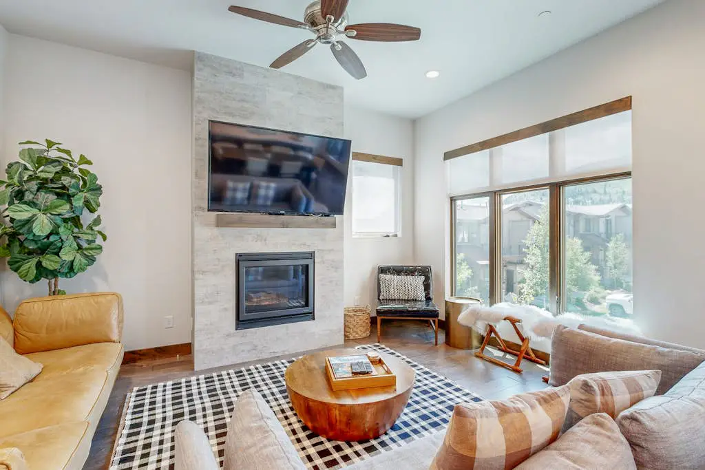 Modern Blackstone Paradise #2A