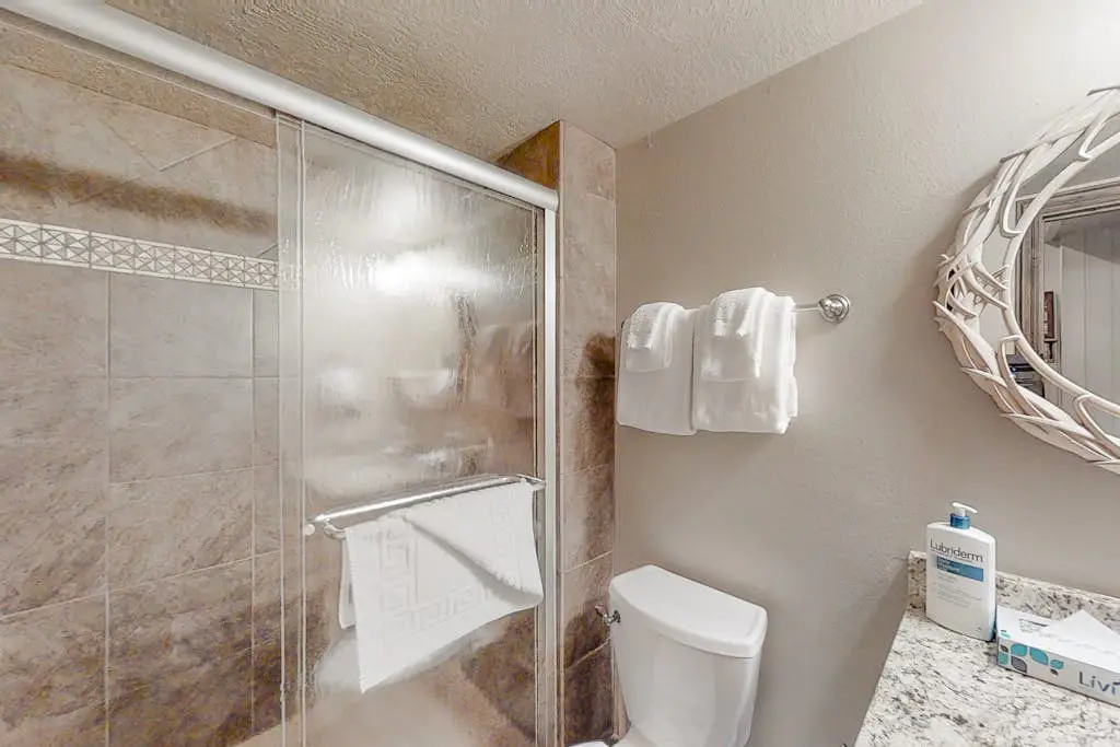 Red Pine Condo T-19