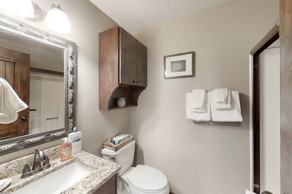 Red Pine Condo T-19