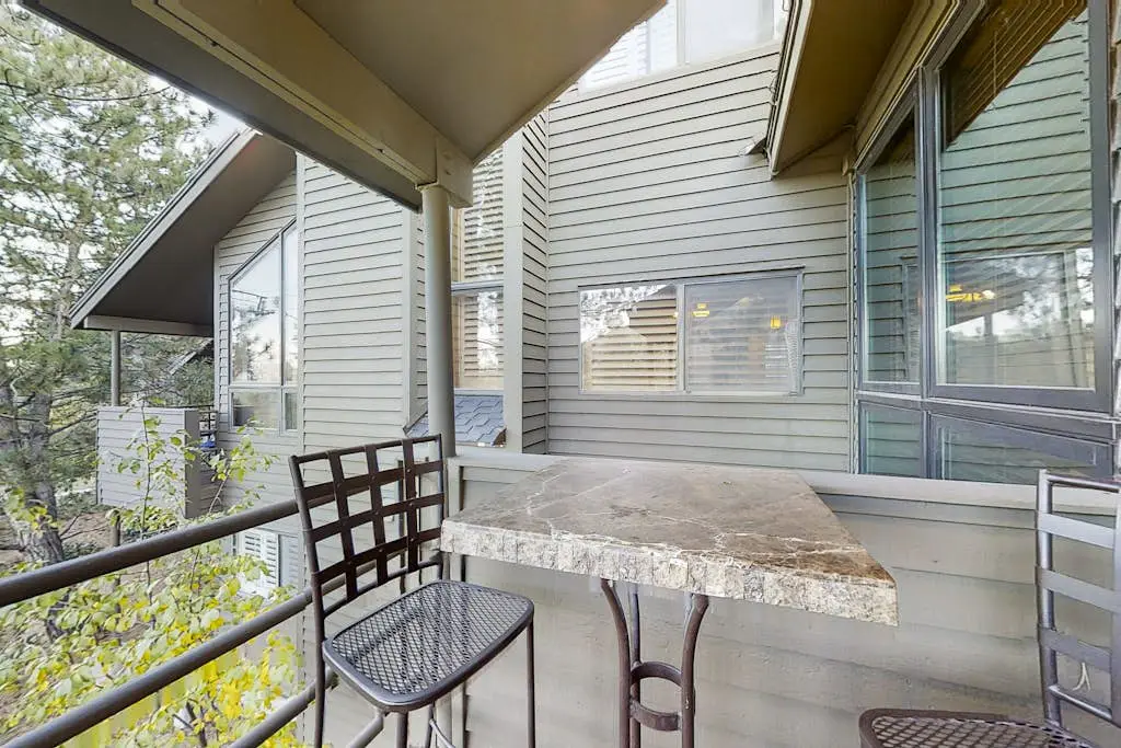 Red Pine Condo T-19