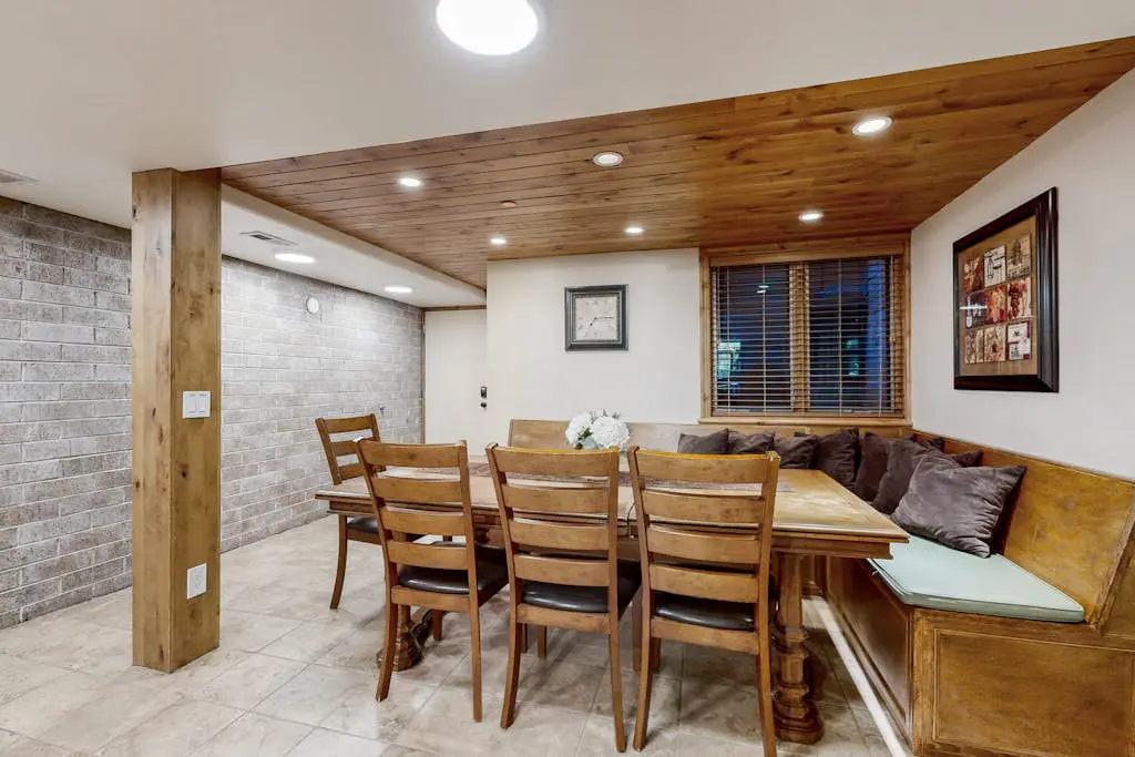 Park Avenue Condominums 238
