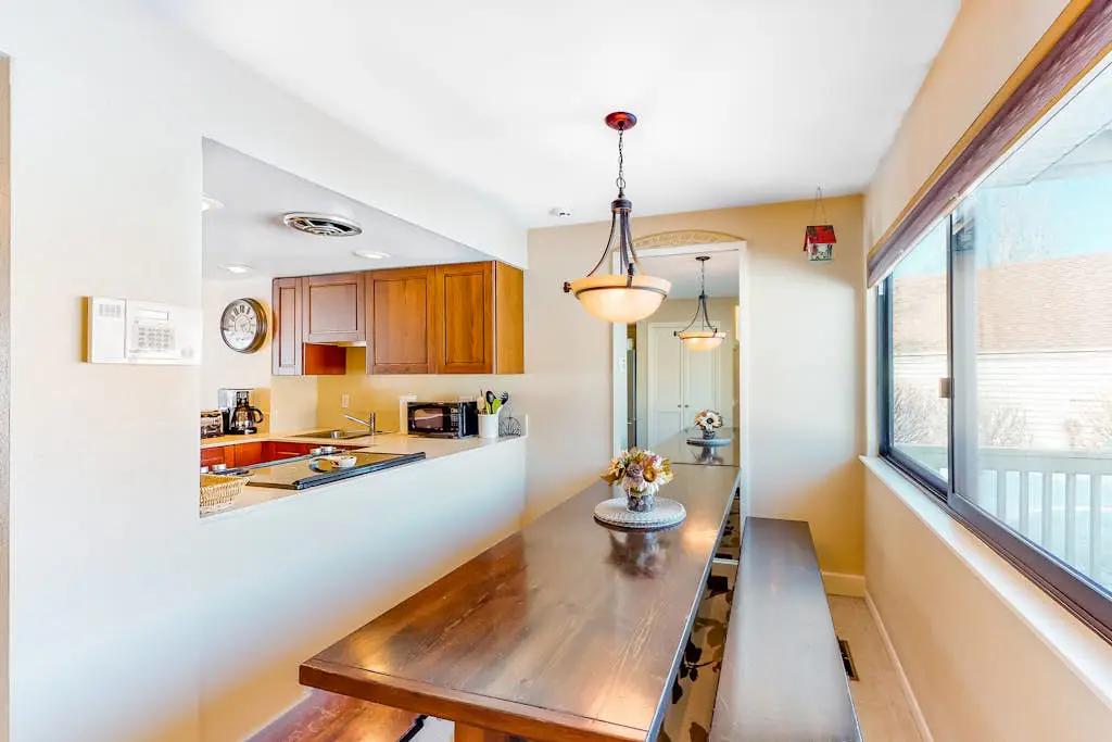 Three-Story, Dog-Friendly Townhouse with  Free WiFi, Gas Fireplaces, & washer & dryer