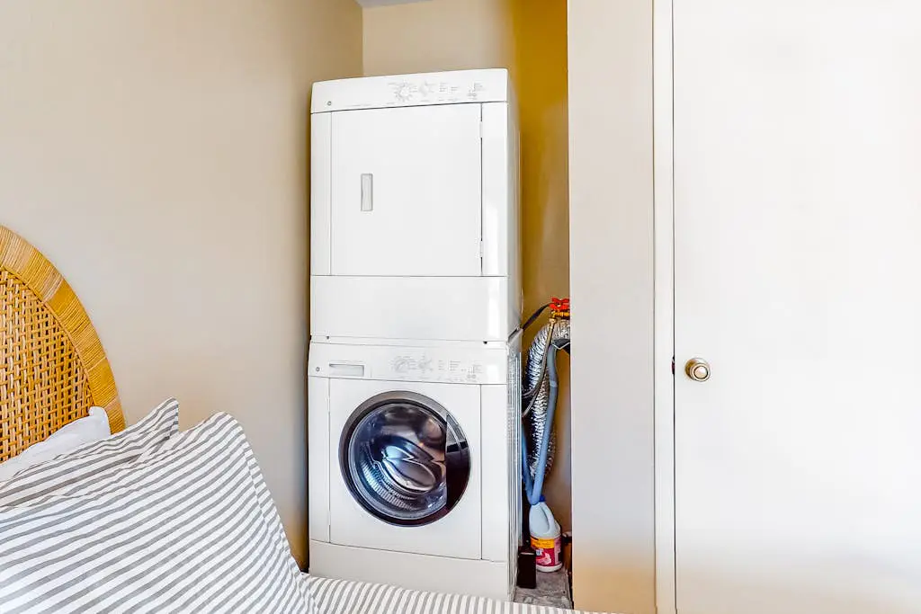 Three-Story, Dog-Friendly Townhouse with  Free WiFi, Gas Fireplaces, & washer & dryer