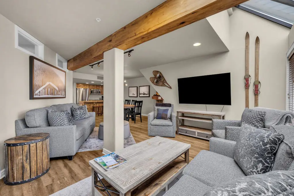 SKI-IN/SKI-OUT at Park City Mountain Resort ~ The Lodges #260